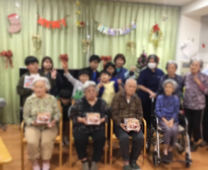 グループホームとの交流会　初の粘土あそび✨